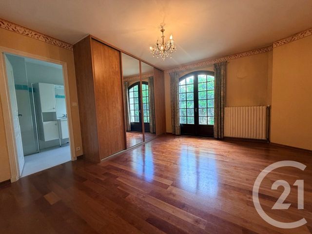 maison à vendre - 7 pièces - 199.52 m2 - LUNEL - 34 - LANGUEDOC-ROUSSILLON - Century 21 Pays De Lunel