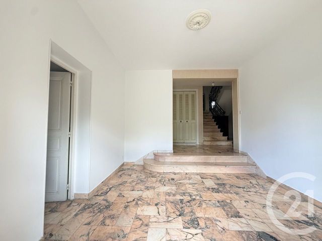 maison à vendre - 7 pièces - 199.52 m2 - LUNEL - 34 - LANGUEDOC-ROUSSILLON - Century 21 Pays De Lunel