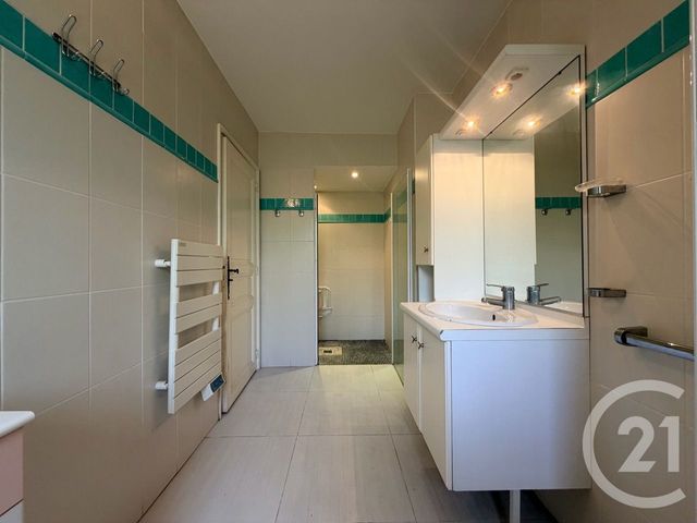 maison à vendre - 7 pièces - 199.52 m2 - LUNEL - 34 - LANGUEDOC-ROUSSILLON - Century 21 Pays De Lunel