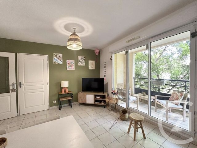 Appartement F2 à louer - 2 pièces - 45.01 m2 - UCHAUD - 30 - LANGUEDOC-ROUSSILLON - Century 21 Pays De Lunel
