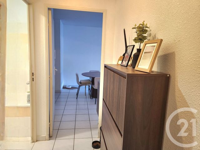 Appartement F2 bis à louer - 2 pièces - 53.63 m2 - VAUVERT - 30 - LANGUEDOC-ROUSSILLON - Century 21 Pays De Lunel