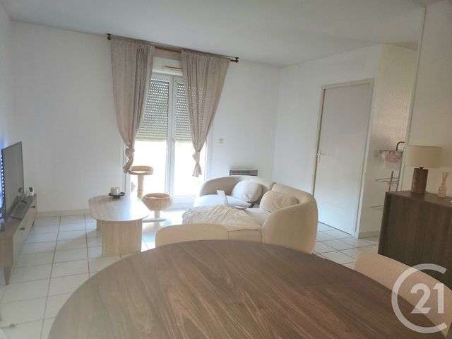 Appartement F2 bis à louer - 2 pièces - 53.63 m2 - VAUVERT - 30 - LANGUEDOC-ROUSSILLON - Century 21 Pays De Lunel