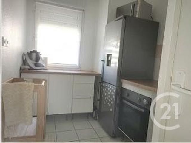 Appartement F2 bis à louer - 2 pièces - 53.63 m2 - VAUVERT - 30 - LANGUEDOC-ROUSSILLON - Century 21 Pays De Lunel