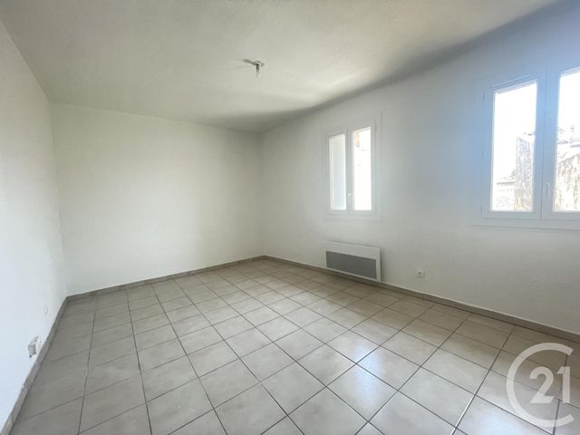 Appartement F3 à louer - 3 pièces - 75.14 m2 - LUNEL - 34 - LANGUEDOC-ROUSSILLON - Century 21 Pays De Lunel