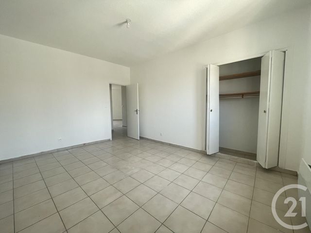 Appartement F3 à louer - 3 pièces - 75.14 m2 - LUNEL - 34 - LANGUEDOC-ROUSSILLON - Century 21 Pays De Lunel