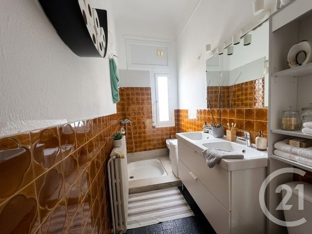 Appartement F3 à louer - 3 pièces - 84.66 m2 - LUNEL - 34 - LANGUEDOC-ROUSSILLON - Century 21 Pays De Lunel
