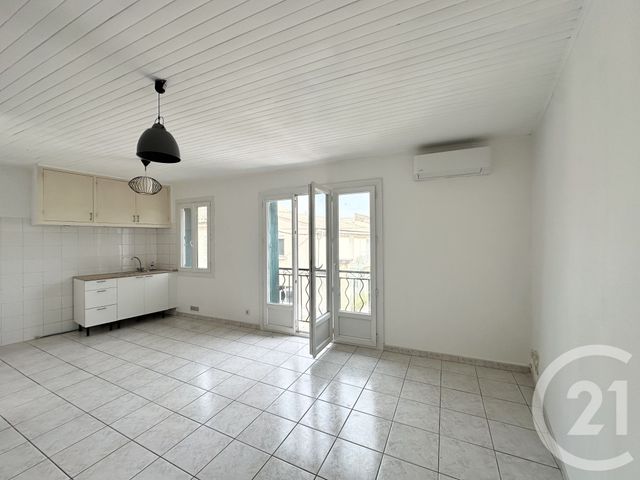 Appartement F3 bis à louer - 3 pièces - 74.54 m2 - VAUVERT - 30 - LANGUEDOC-ROUSSILLON - Century 21 Pays De Lunel