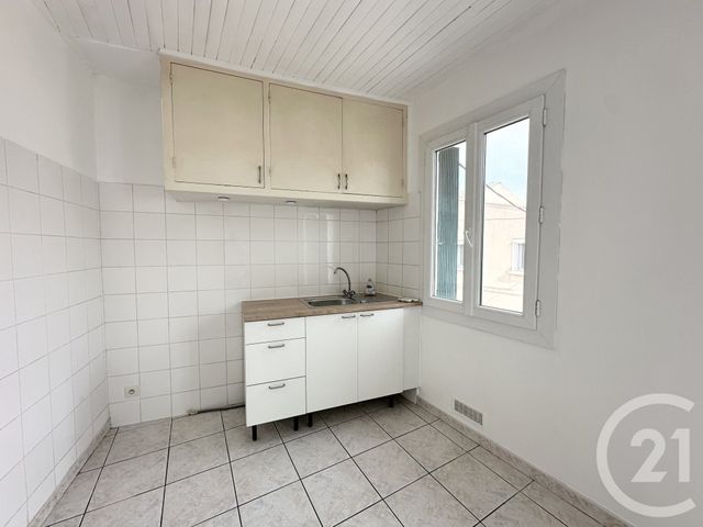 Appartement F3 bis à louer - 3 pièces - 74.54 m2 - VAUVERT - 30 - LANGUEDOC-ROUSSILLON - Century 21 Pays De Lunel