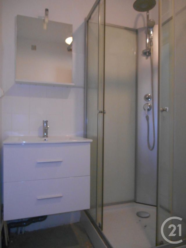 Appartement F2 à louer - 2 pièces - 42.31 m2 - LUNEL - 34 - LANGUEDOC-ROUSSILLON - Century 21 Pays De Lunel
