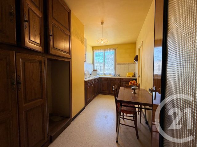 Appartement F2 à vendre - 2 pièces - 53.6 m2 - LUNEL - 34 - LANGUEDOC-ROUSSILLON - Century 21 Pays De Lunel