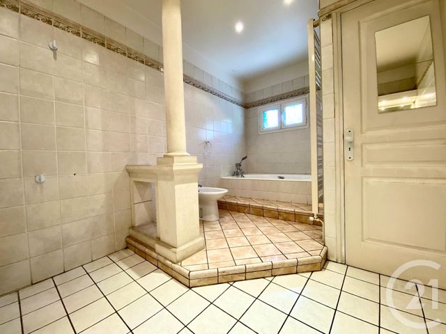 maison à vendre - 4 pièces - 177.3 m2 - LUNEL - 34 - LANGUEDOC-ROUSSILLON - Century 21 Pays De Lunel