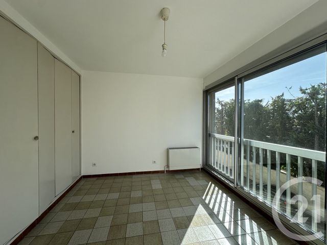 Appartement Studio à louer - 1 pièce - 21.65 m2 - LUNEL - 34 - LANGUEDOC-ROUSSILLON - Century 21 Pays De Lunel