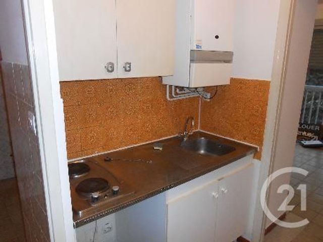Appartement Studio à louer - 1 pièce - 21.65 m2 - LUNEL - 34 - LANGUEDOC-ROUSSILLON - Century 21 Pays De Lunel