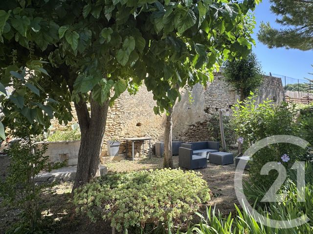 Appartement F3 à louer - 3 pièces - 89.04 m2 - VERGEZE - 30 - LANGUEDOC-ROUSSILLON - Century 21 Pays De Lunel