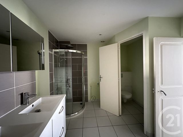 Appartement F3 à louer - 3 pièces - 89.04 m2 - VERGEZE - 30 - LANGUEDOC-ROUSSILLON - Century 21 Pays De Lunel