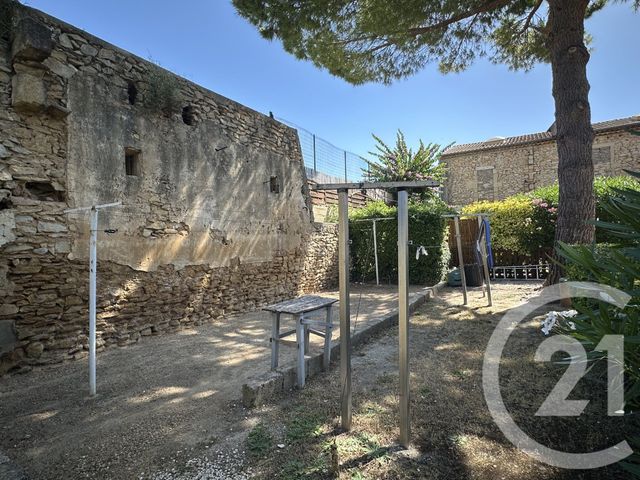 Appartement F3 à louer - 3 pièces - 89.04 m2 - VERGEZE - 30 - LANGUEDOC-ROUSSILLON - Century 21 Pays De Lunel