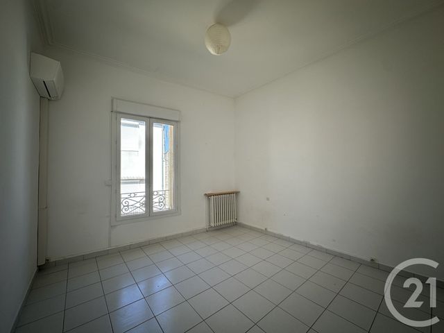 Appartement F3 à louer - 3 pièces - 89.04 m2 - VERGEZE - 30 - LANGUEDOC-ROUSSILLON - Century 21 Pays De Lunel