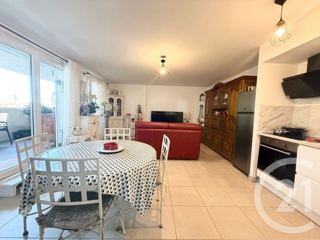Appartement T3 à vendre - 3 pièces - 68.0 m2 - LUNEL - 34 - LANGUEDOC-ROUSSILLON - Century 21 Pays De Lunel