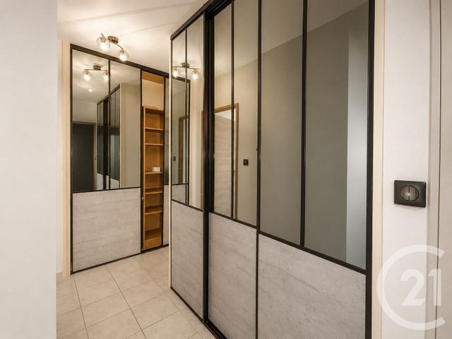 Appartement T3 à louer - 3 pièces - 71.29 m2 - LUNEL - 34 - LANGUEDOC-ROUSSILLON - Century 21 Pays De Lunel