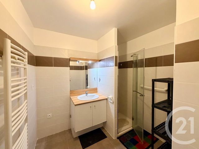 Appartement F3 à vendre - 3 pièces - 60.3 m2 - LUNEL - 34 - LANGUEDOC-ROUSSILLON - Century 21 Pays De Lunel