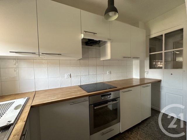 Appartement F3 à louer - 3 pièces - 61.42 m2 - LUNEL - 34 - LANGUEDOC-ROUSSILLON - Century 21 Pays De Lunel