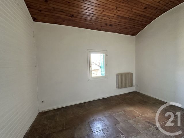 Appartement F3 à louer - 3 pièces - 61.42 m2 - LUNEL - 34 - LANGUEDOC-ROUSSILLON - Century 21 Pays De Lunel