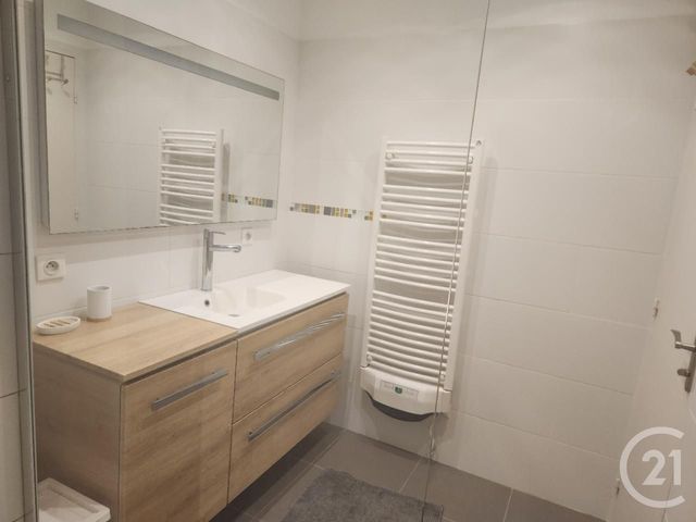 Appartement F3 à louer - 3 pièces - 70.22 m2 - MONTPELLIER - 34 - LANGUEDOC-ROUSSILLON - Century 21 Pays De Lunel