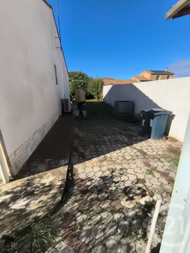 maison à louer - 4 pièces - 87.0 m2 - VAUVERT - 30 - LANGUEDOC-ROUSSILLON - Century 21 Pays De Lunel