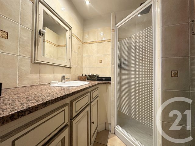 maison à louer - 3 pièces - 61.53 m2 - VAUVERT - 30 - LANGUEDOC-ROUSSILLON - Century 21 Pays De Lunel