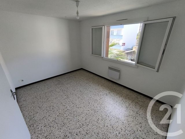 Appartement F4 à louer - 4 pièces - 87.18 m2 - LUNEL - 34 - LANGUEDOC-ROUSSILLON - Century 21 Pays De Lunel