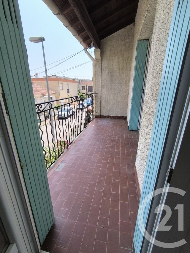 Appartement F4 à louer - 4 pièces - 87.18 m2 - LUNEL - 34 - LANGUEDOC-ROUSSILLON - Century 21 Pays De Lunel
