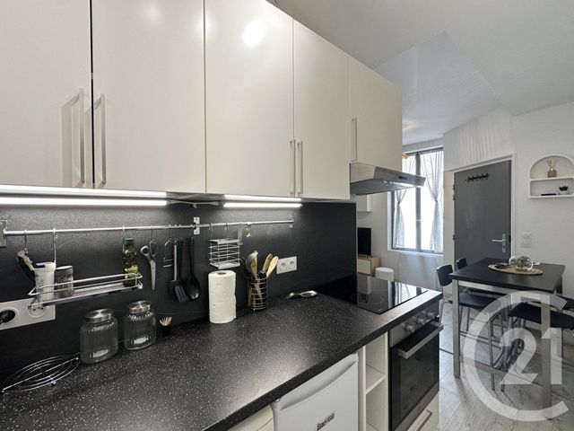 Appartement F1 bis à louer - 2 pièces - 23.9 m2 - MARSILLARGUES - 34 - LANGUEDOC-ROUSSILLON - Century 21 Pays De Lunel