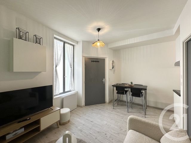 Appartement F1 bis à louer - 2 pièces - 23.9 m2 - MARSILLARGUES - 34 - LANGUEDOC-ROUSSILLON - Century 21 Pays De Lunel
