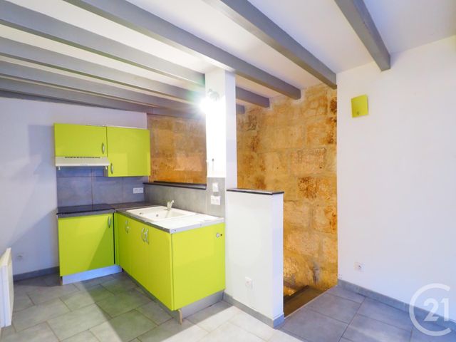 Appartement F3 à louer - 3 pièces - 41.1 m2 - LUNEL - 34 - LANGUEDOC-ROUSSILLON - Century 21 Pays De Lunel