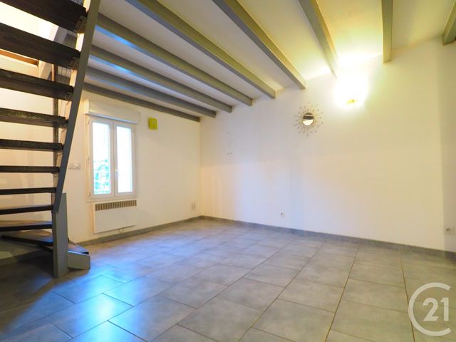 Appartement F3 à louer - 3 pièces - 41.1 m2 - LUNEL - 34 - LANGUEDOC-ROUSSILLON - Century 21 Pays De Lunel