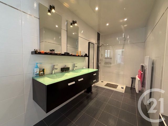 maison à vendre - 5 pièces - 143.22 m2 - LUNEL - 34 - LANGUEDOC-ROUSSILLON - Century 21 Pays De Lunel
