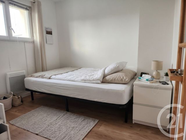 Appartement F2 à louer - 2 pièces - 29.64 m2 - LUNEL - 34 - LANGUEDOC-ROUSSILLON - Century 21 Pays De Lunel