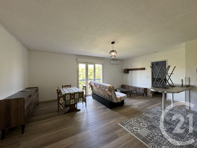 Appartement F2 à louer - 2 pièces - 46.5 m2 - LUNEL - 34 - LANGUEDOC-ROUSSILLON - Century 21 Pays De Lunel