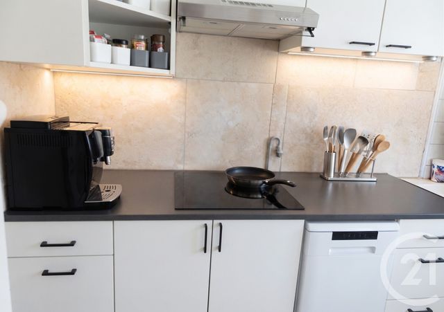 Appartement F2 à louer - 2 pièces - 41.6 m2 - LUNEL - 34 - LANGUEDOC-ROUSSILLON - Century 21 Pays De Lunel