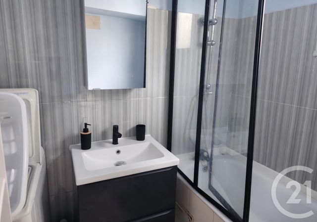 Appartement F2 à louer - 2 pièces - 41.6 m2 - LUNEL - 34 - LANGUEDOC-ROUSSILLON - Century 21 Pays De Lunel