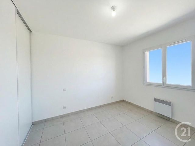 maison à louer - 4 pièces - 84.01 m2 - LUNEL - 34 - LANGUEDOC-ROUSSILLON - Century 21 Pays De Lunel
