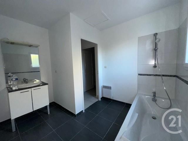 maison à louer - 4 pièces - 84.01 m2 - LUNEL - 34 - LANGUEDOC-ROUSSILLON - Century 21 Pays De Lunel