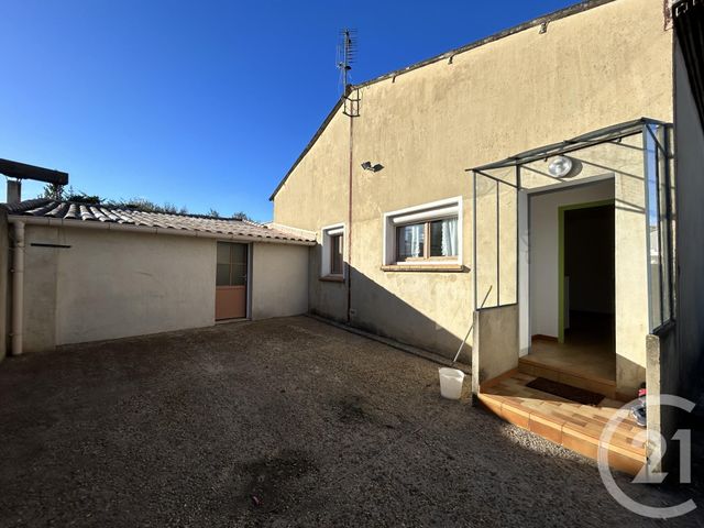 Maison à louer GALLARGUES LE MONTUEUX