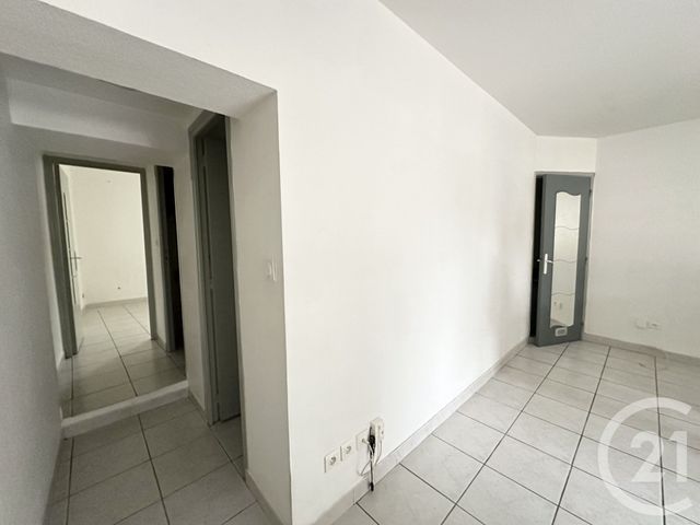 Appartement F2 à louer - 2 pièces - 41.68 m2 - UCHAUD - 30 - LANGUEDOC-ROUSSILLON - Century 21 Pays De Lunel