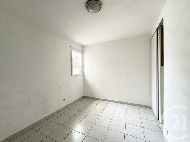 Appartement F2 à louer - 2 pièces - 41.68 m2 - UCHAUD - 30 - LANGUEDOC-ROUSSILLON - Century 21 Pays De Lunel