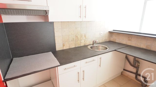 Appartement F3 à louer - 3 pièces - 60.59 m2 - LE CAILAR - 30 - LANGUEDOC-ROUSSILLON - Century 21 Pays De Lunel